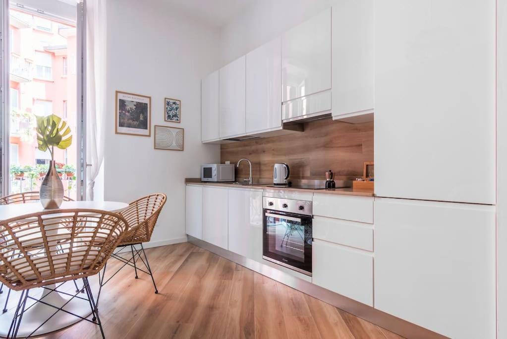 Apartmán New Jungle & Charming Flat - Zona De Angeli Milán Exteriér fotografie